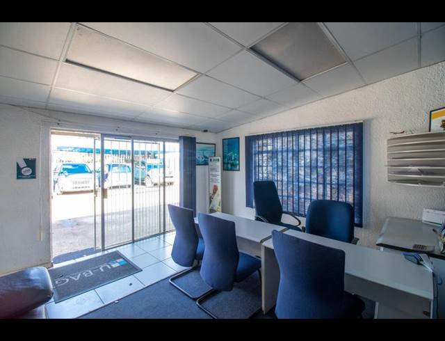 BUSINESS FOR SALE IN KEMPTON PARK